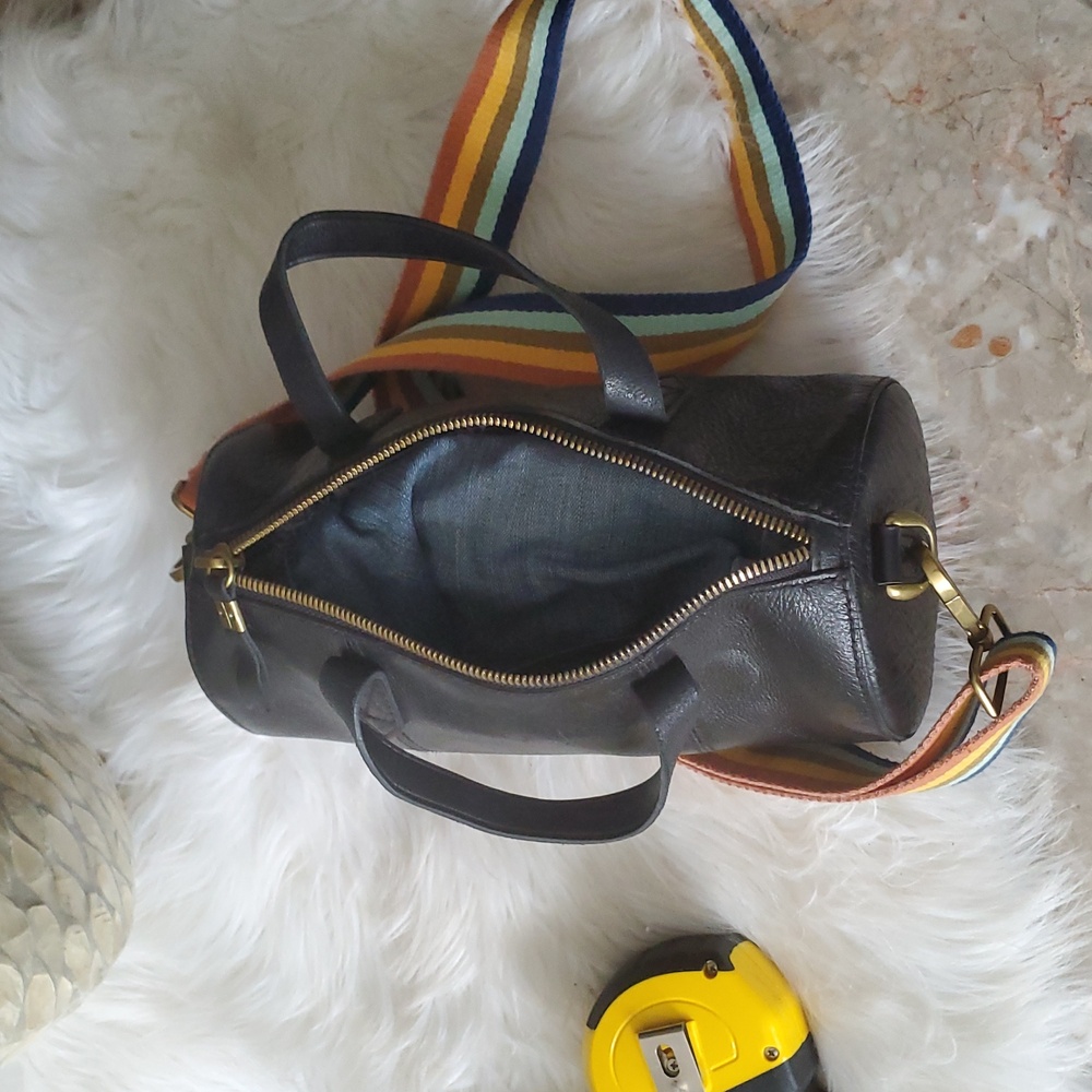 Madewell Black Crossbody Bag with Textured Leather and Detachable Rainbow Strap - Picture 10 of 12